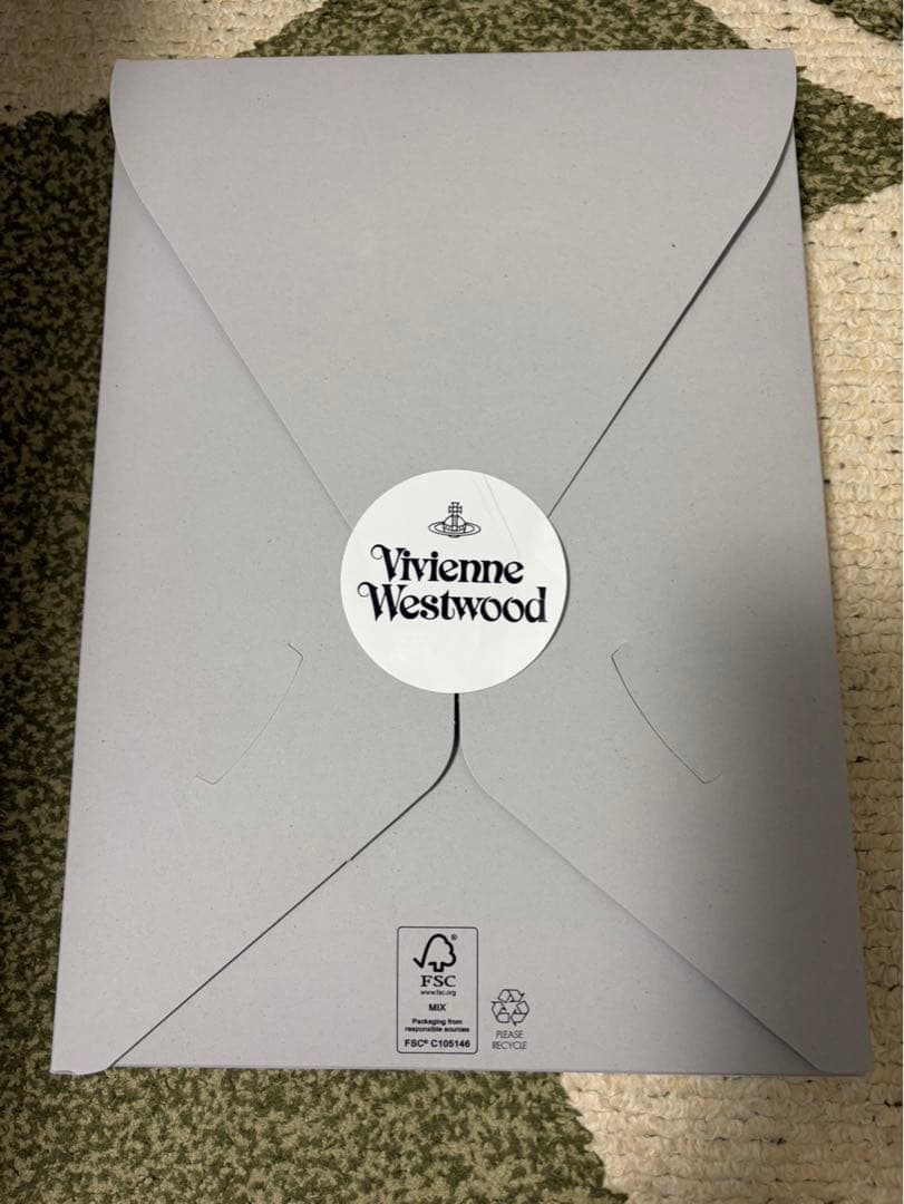 タグ付き未使用　ヴィヴィアンウエストウッド マフラー ベージュ