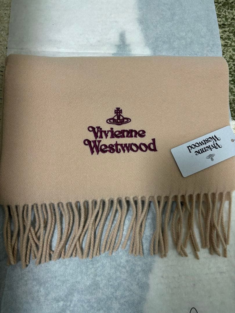 タグ付き未使用　ヴィヴィアンウエストウッド マフラー ベージュ