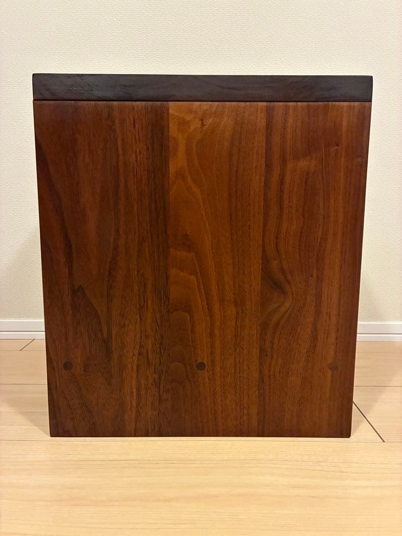 サイドテーブル・ナイトテーブル・ローテーブル MASTERWAL MORELESS NIGHT TABLE