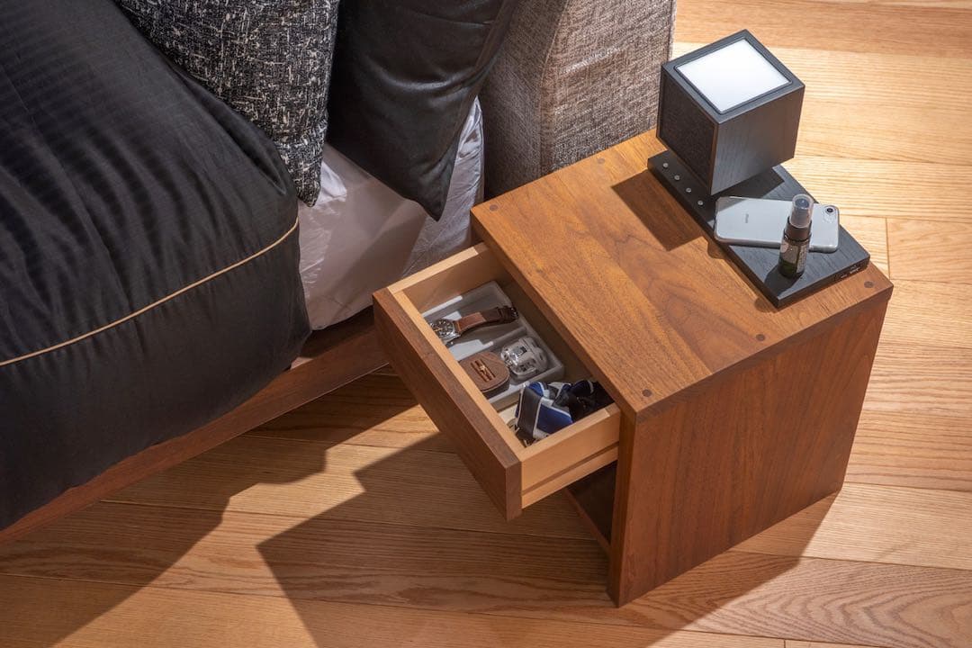 サイドテーブル・ナイトテーブル・ローテーブル MASTERWAL MORELESS NIGHT TABLE