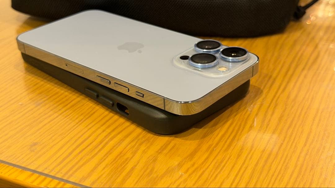 S*a様 【新品純正バッテリー】iPhone13 Pro 512GB シエラブル