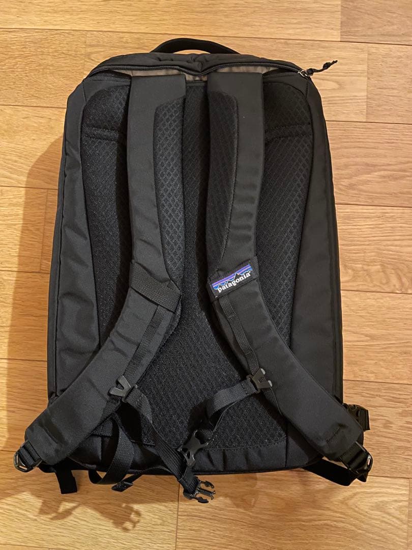 ダ*ズ様 【美品】パタゴニア　トレスパック25 ブラック