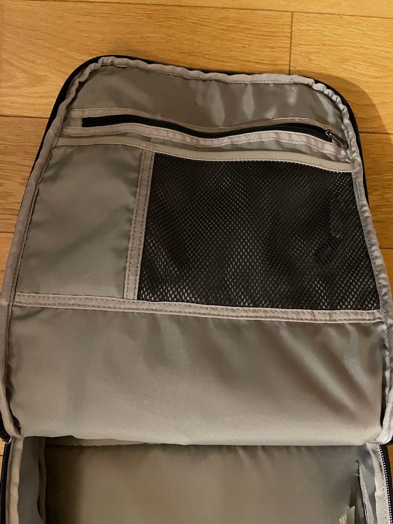 ダ*ズ様 【美品】パタゴニア　トレスパック25 ブラック