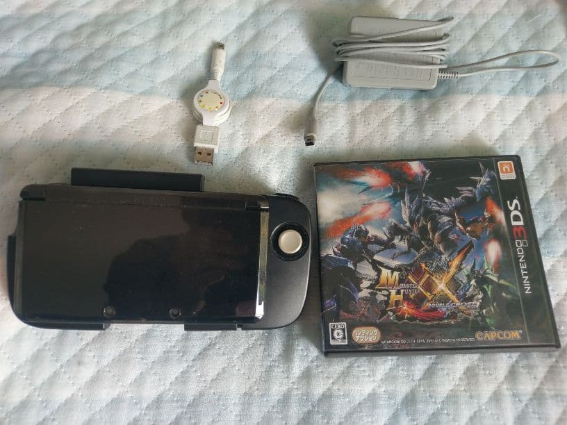 ニンテンドー 任天堂　3DS MHXX 拡張スライドパッド付き