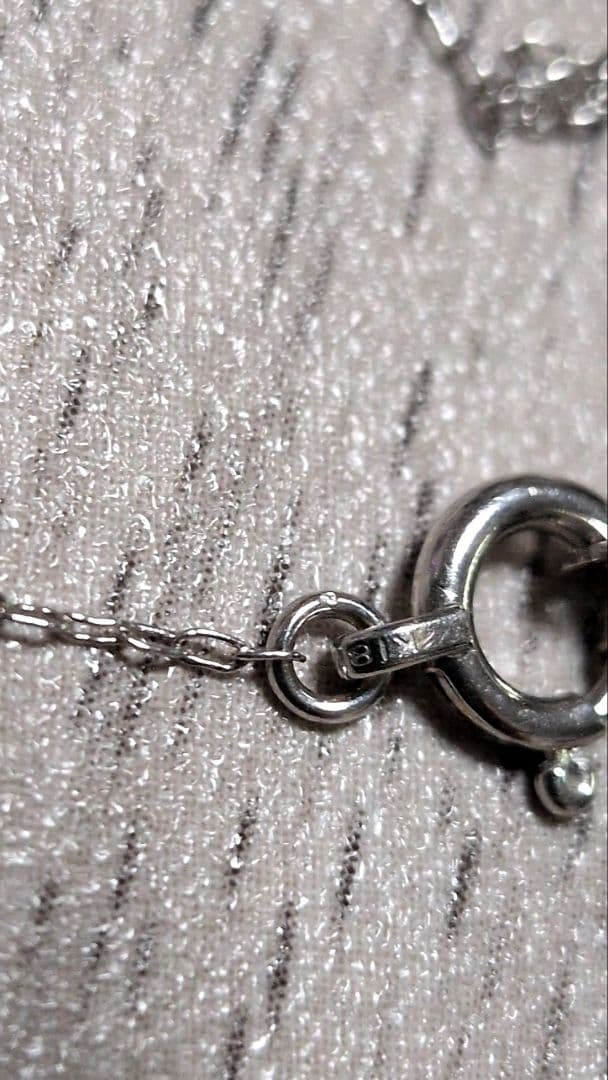 K18wg 0.10 刻印　　ネックレス