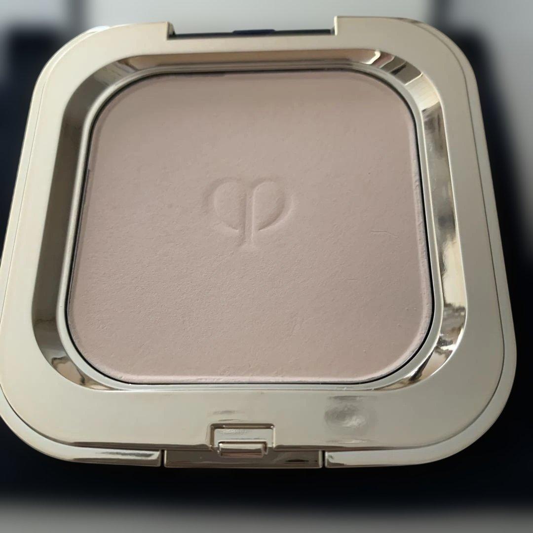 クレドポー　プードルコンパクトエサンシエルn