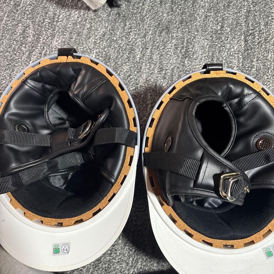 コルクヘルメット左（赤ラメ）