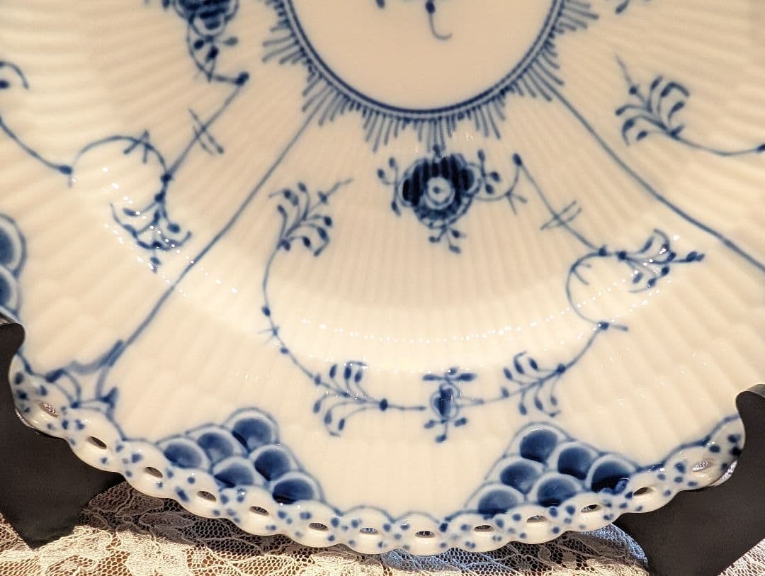 ロイヤルコペンハーゲン　ブルーフルーテッドフルレース　プレート　1枚