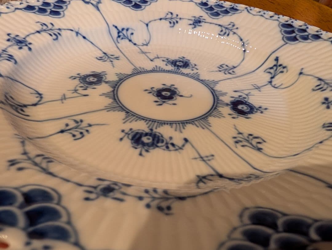 ロイヤルコペンハーゲン　ブルーフルーテッドフルレース　プレート　1枚