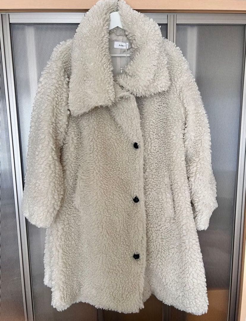 タイムセール！Acka. layered collar boa coat