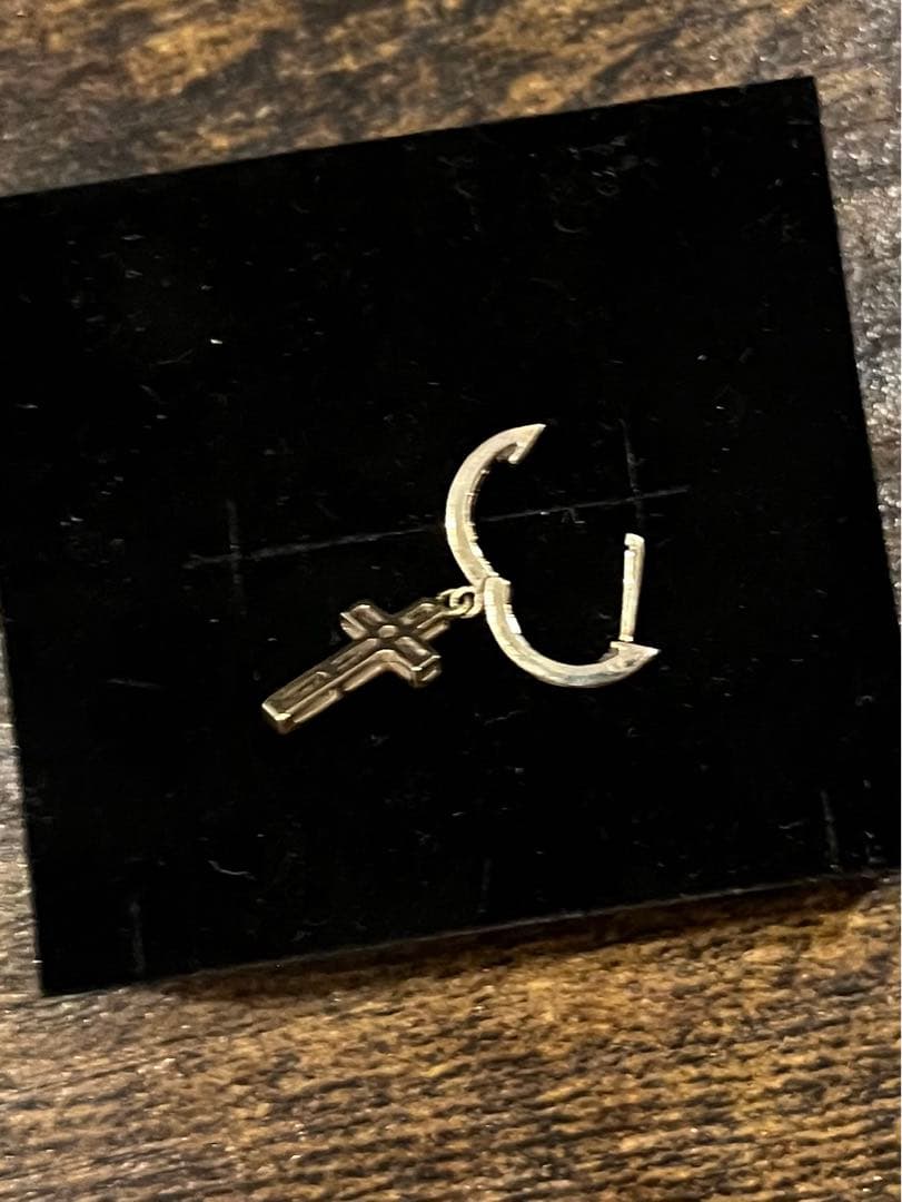 AVALANCHE 10K イエローゴールド ダイヤモンド クロスピアス