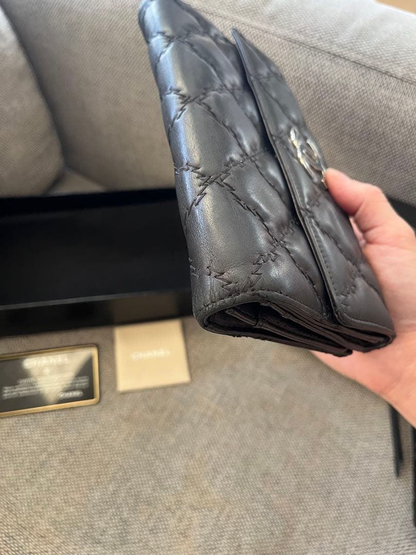 訳あり　CHANEL ブラック キルティング 長財布　ステッチ　マトラッセ