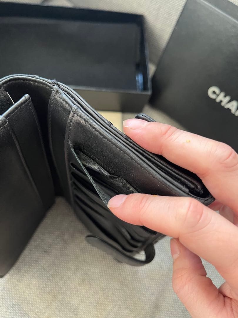 訳あり　CHANEL ブラック キルティング 長財布　ステッチ　マトラッセ