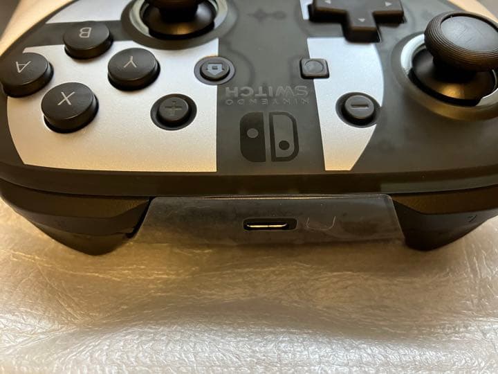 ニンテンドースイッチ　プロコントローラー　スマブラ仕様