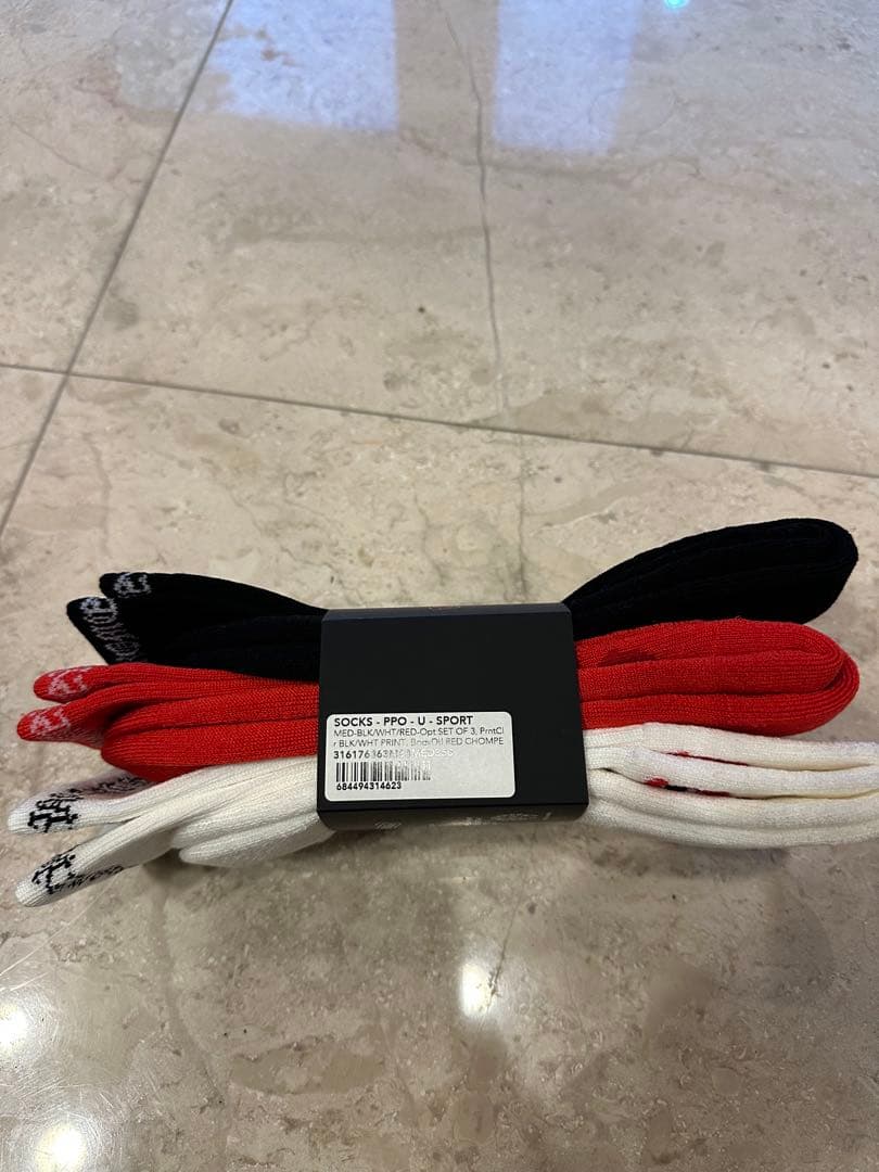 【最安値】CHROME HEARTS リップデザイン ソックス M