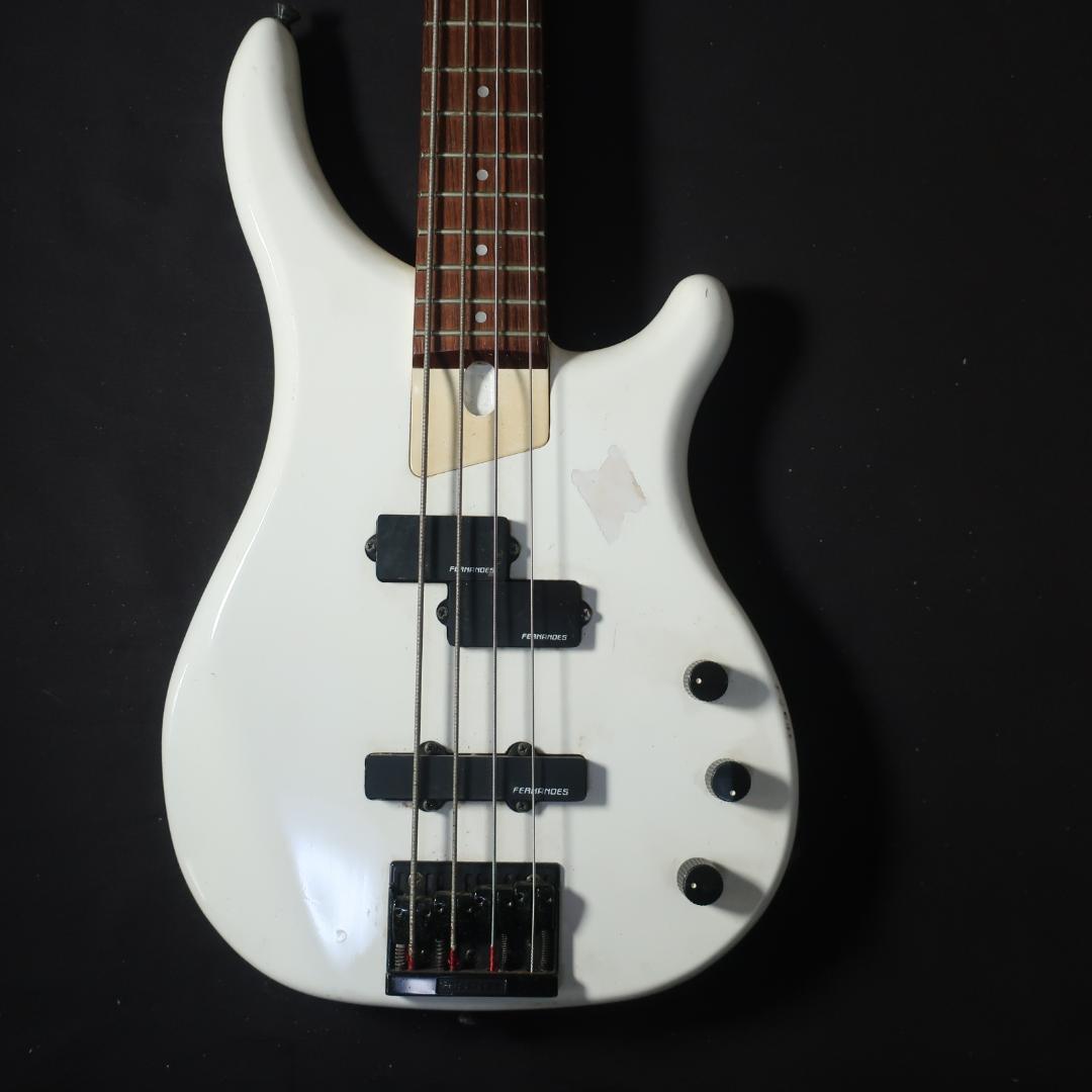 FERNANDES リボルバー エレキベース ホワイト GOTOHペグ装備