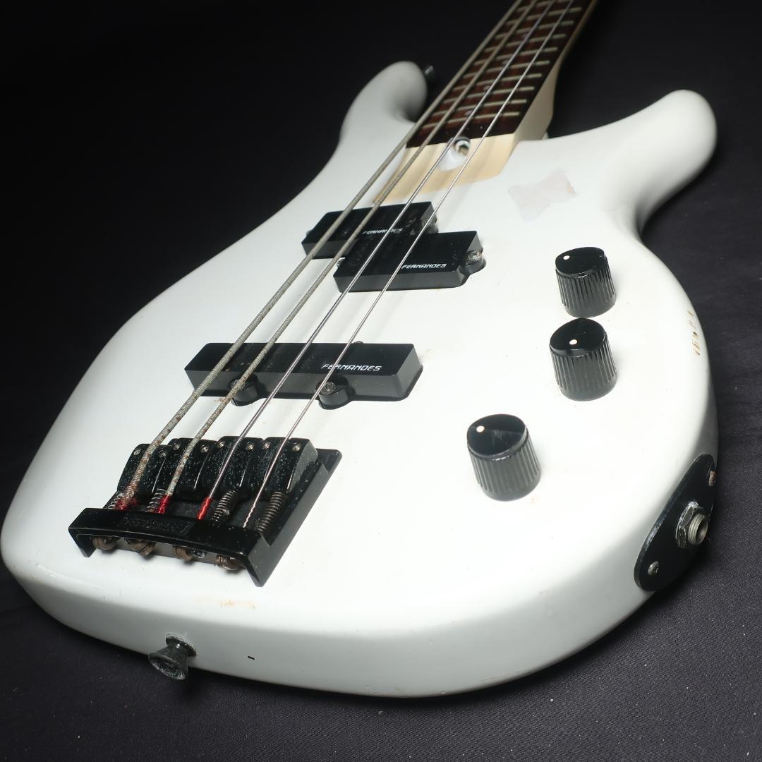 FERNANDES リボルバー エレキベース ホワイト GOTOHペグ装備