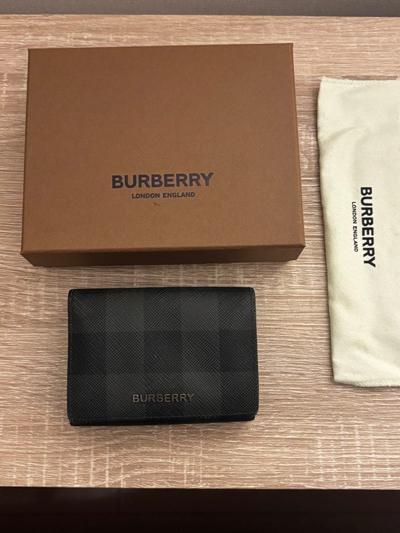 Burberry メンズ　三つ折り財布