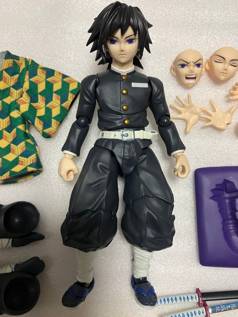 BUZZmod 鬼滅の刃 冨岡義勇 箱なし 現状品