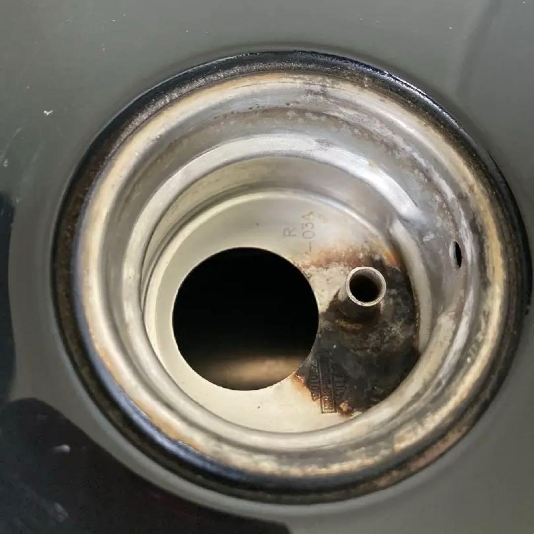 スポーツスター 48 純正タンク中古品 比較的美品です xl1200x