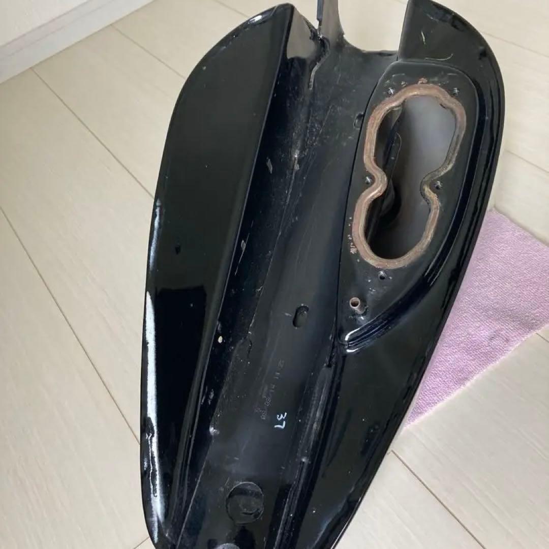 スポーツスター 48 純正タンク中古品 比較的美品です xl1200x