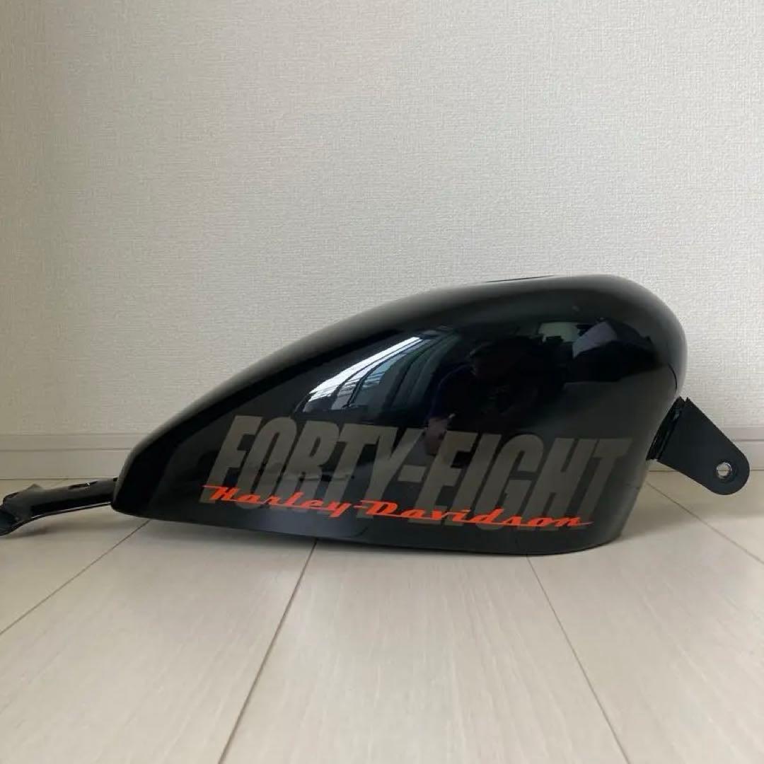 スポーツスター 48 純正タンク中古品 比較的美品です xl1200x