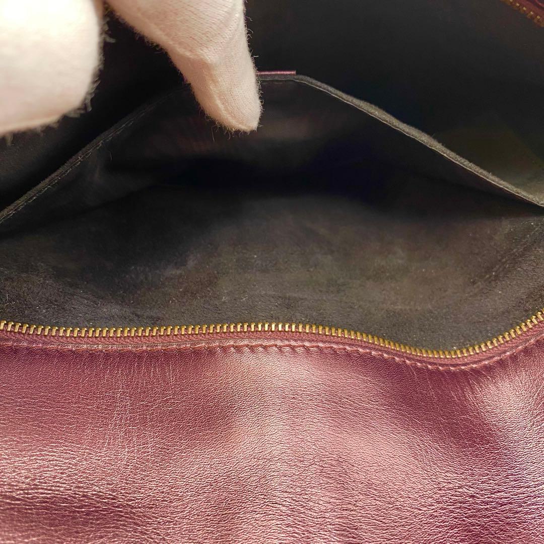 新品未使用 グッチ パイソンレザー クラッチバッグ ヘビ革 ハンドバッグ 高級感