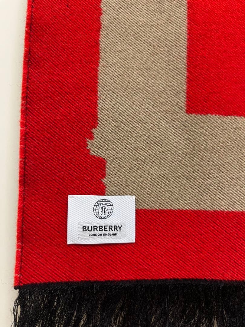 BURBERRY　バーバリー　マフラー　LOVEロゴ　タグ付き未使用品　箱有