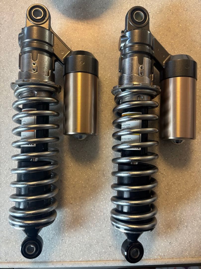 ゼファー400x リアサス