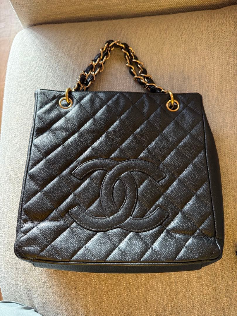 CHANEL シャネル デカ ココマーク キャビアスキン チェーン