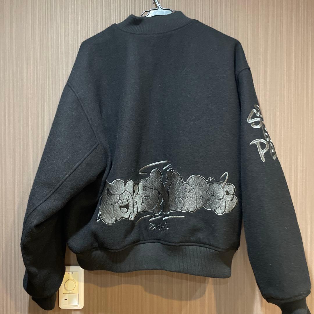 X-LARGE アート刺繍スタジャン ブラック