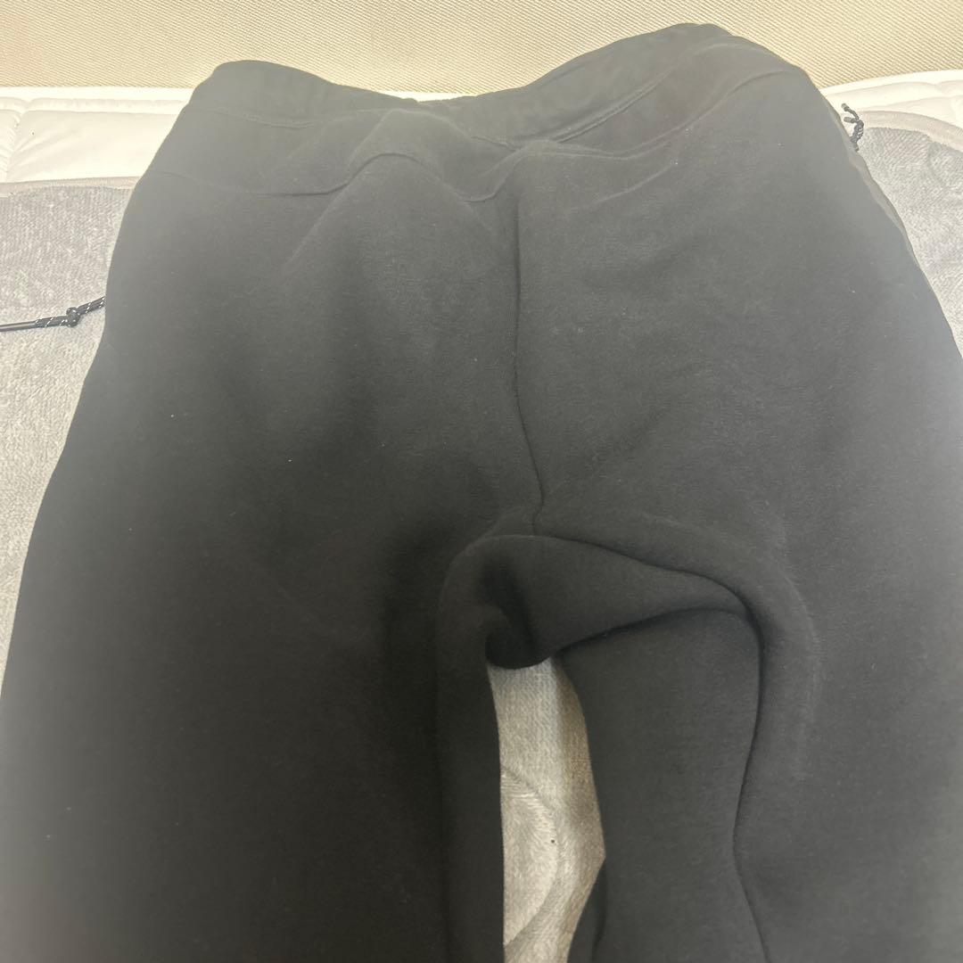 ヤ*ー様 NIKEテックフリース黒