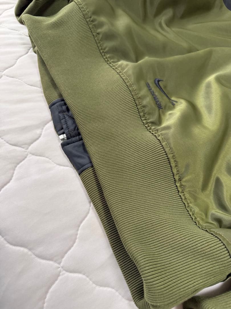 ナイキ NSW SYNFL スウッシュ ボンバー ジャケット