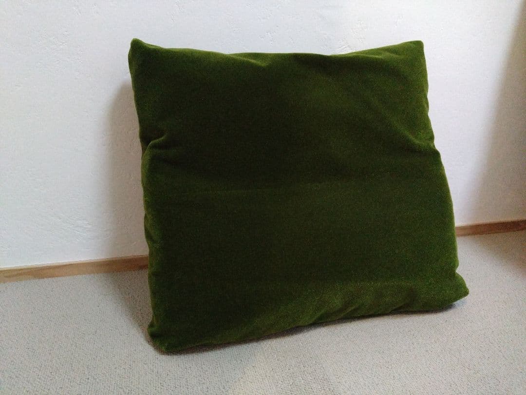 [タイムセール]カリモク60 ロビークッション　モケットグリーンK36160