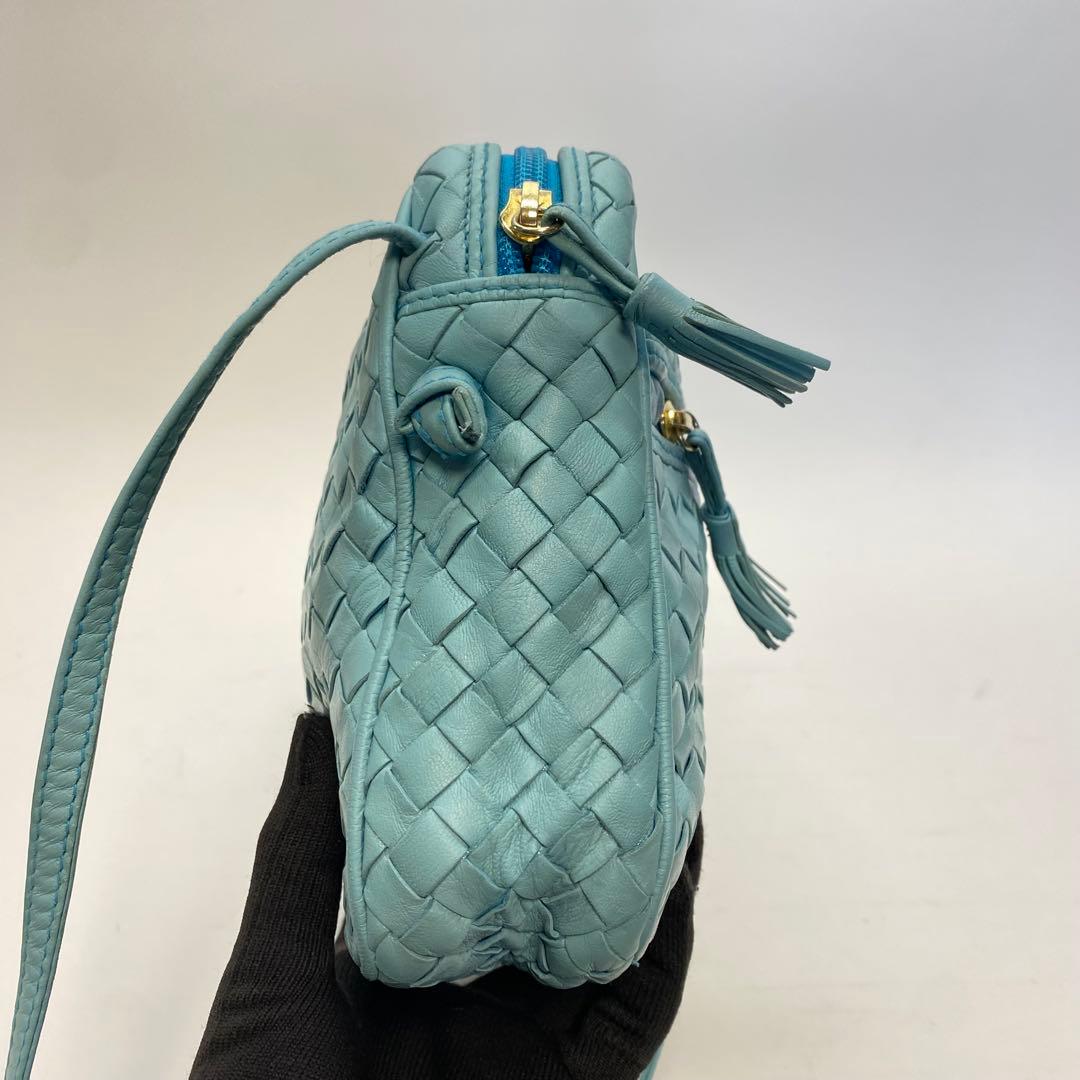 ボッテガヴェネタ ブルー ショルダーバッグ イントレチャート 水色
