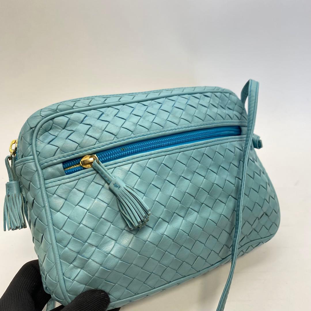 ボッテガヴェネタ ブルー ショルダーバッグ イントレチャート 水色