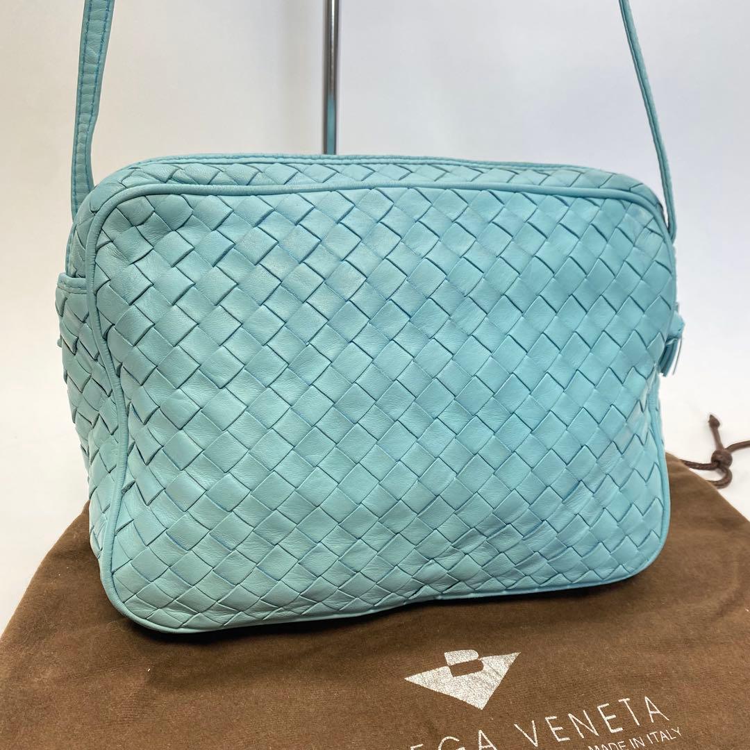 ボッテガヴェネタ ブルー ショルダーバッグ イントレチャート 水色