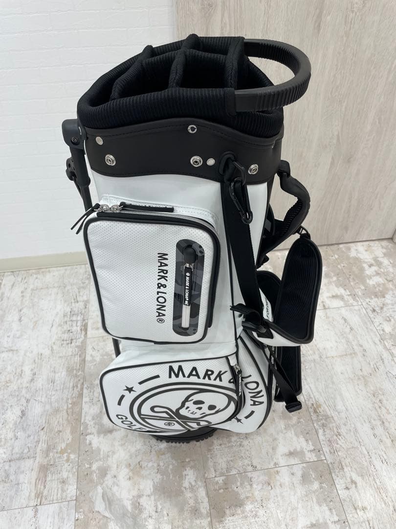 MARK & LONA キャディバッグ ホワイト・ブラック　ヘッドカバー付き
