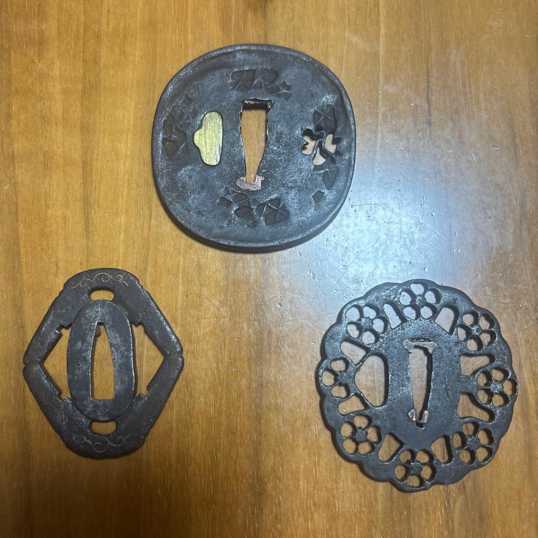 旧家蔵出し品　鍔 三点セット 別売り可能 時代物　刀装具　武具