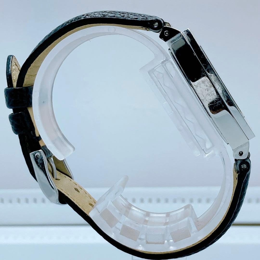 627 モーブッサン　9112130 トノー　ダイヤ　シェルベゼル　腕時計