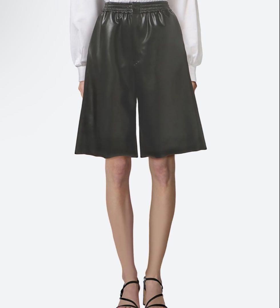 【HYKE/ハイク】FAUX LEATHER SHORTS レザーショートパンツ