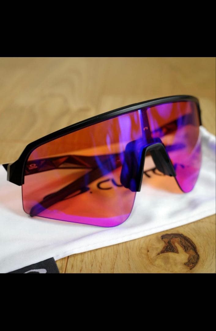 【極美品】OAKLEY SUTRO LITE SWEEP