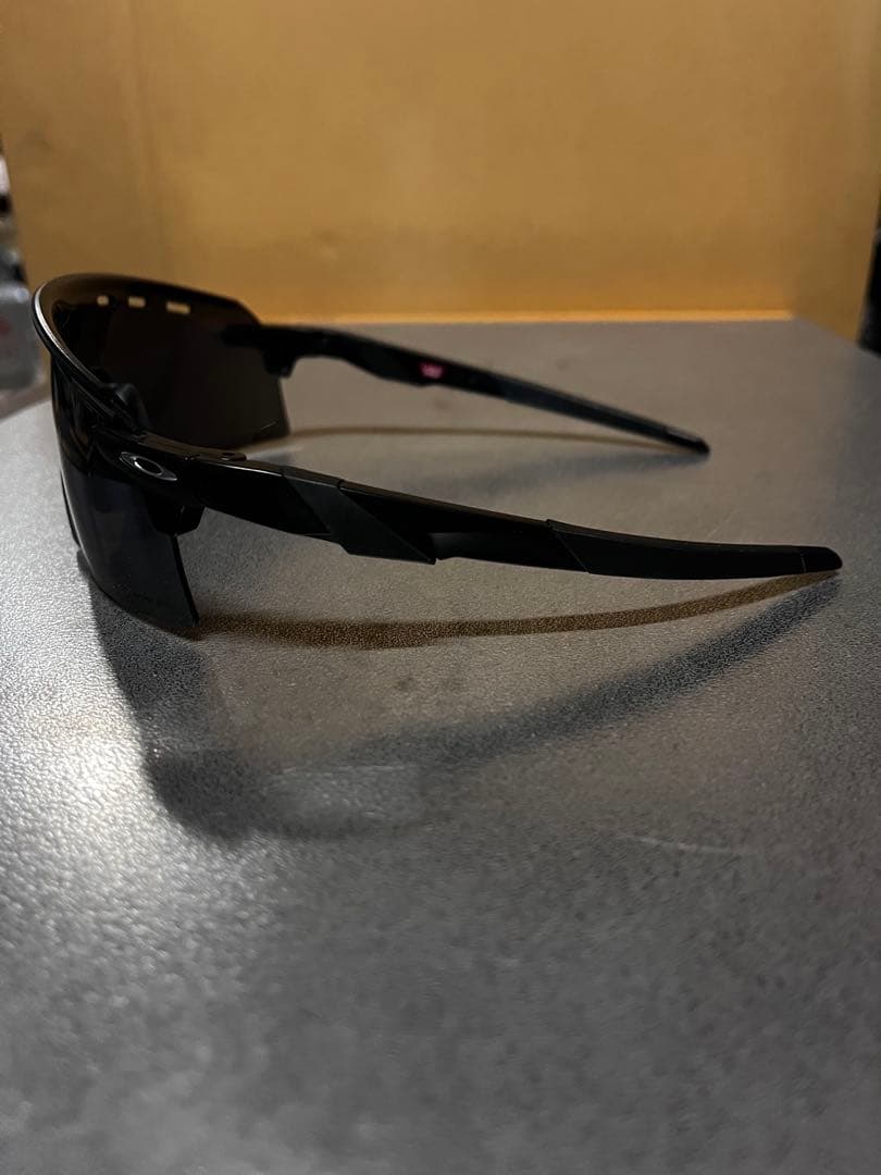 小物 Oakley Encoder Strike Vented