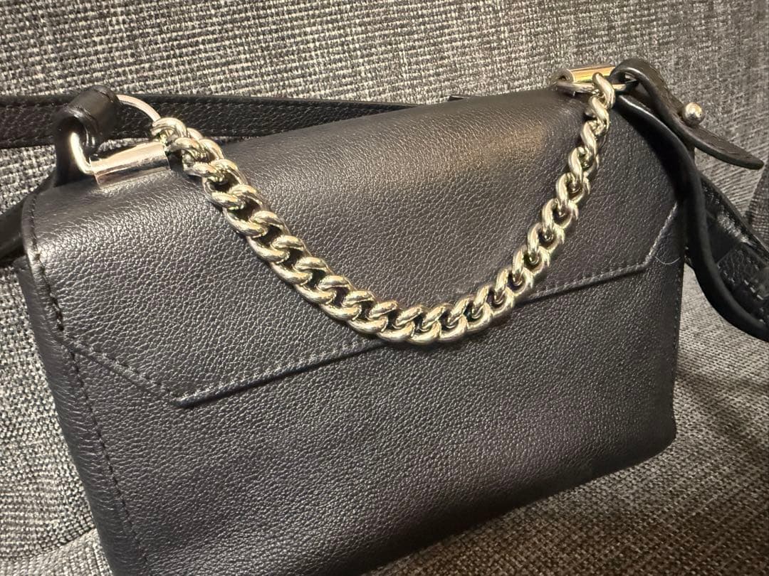 Louis Vuitton ロックミー llBB ショルダーバック