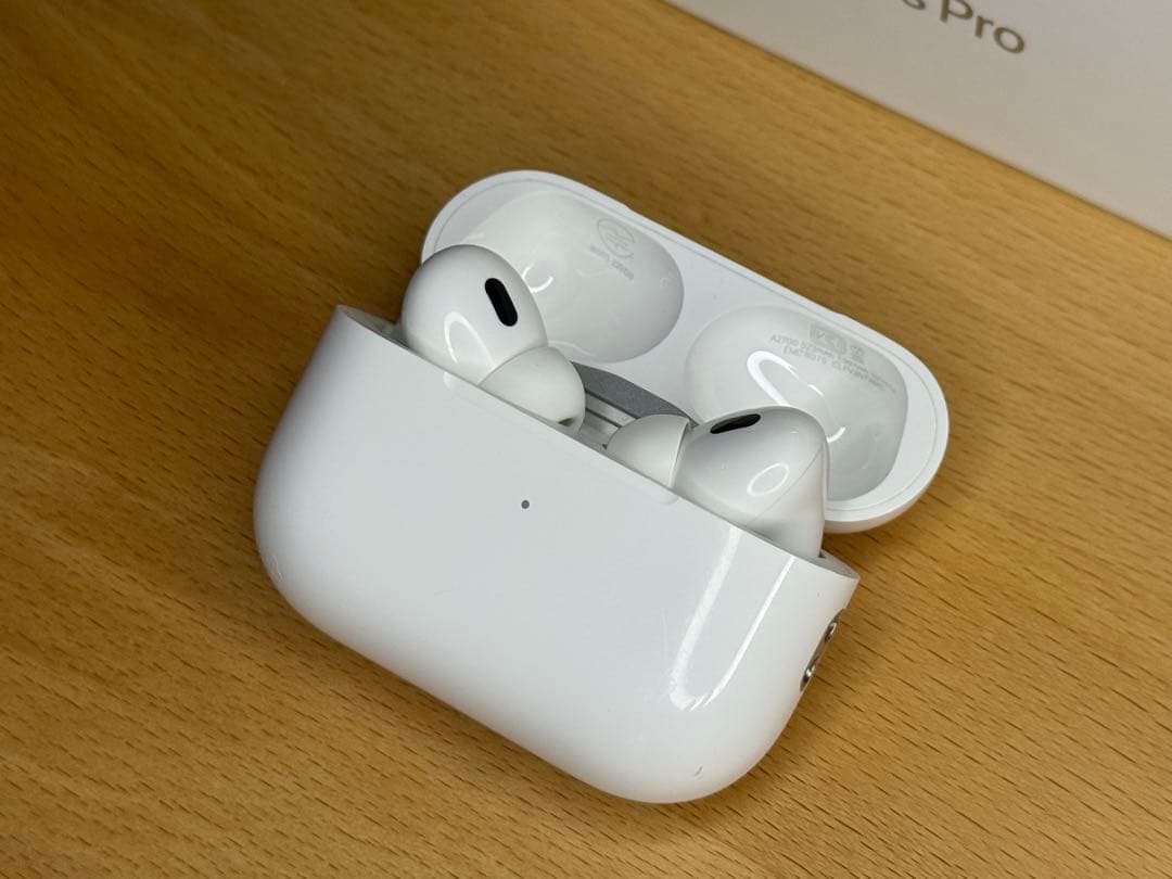 【正規品】AirPods Pro 第2世代 (Lightning) 付属品完備