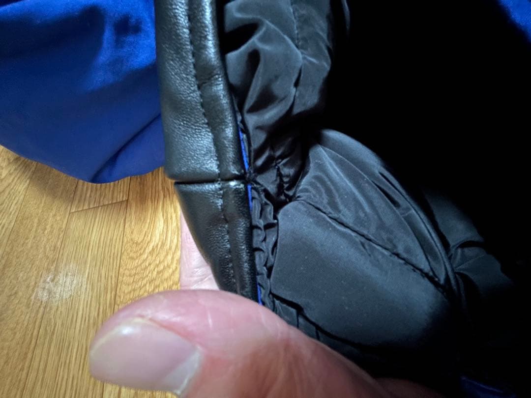 バウンティーハンター ダウンべスト