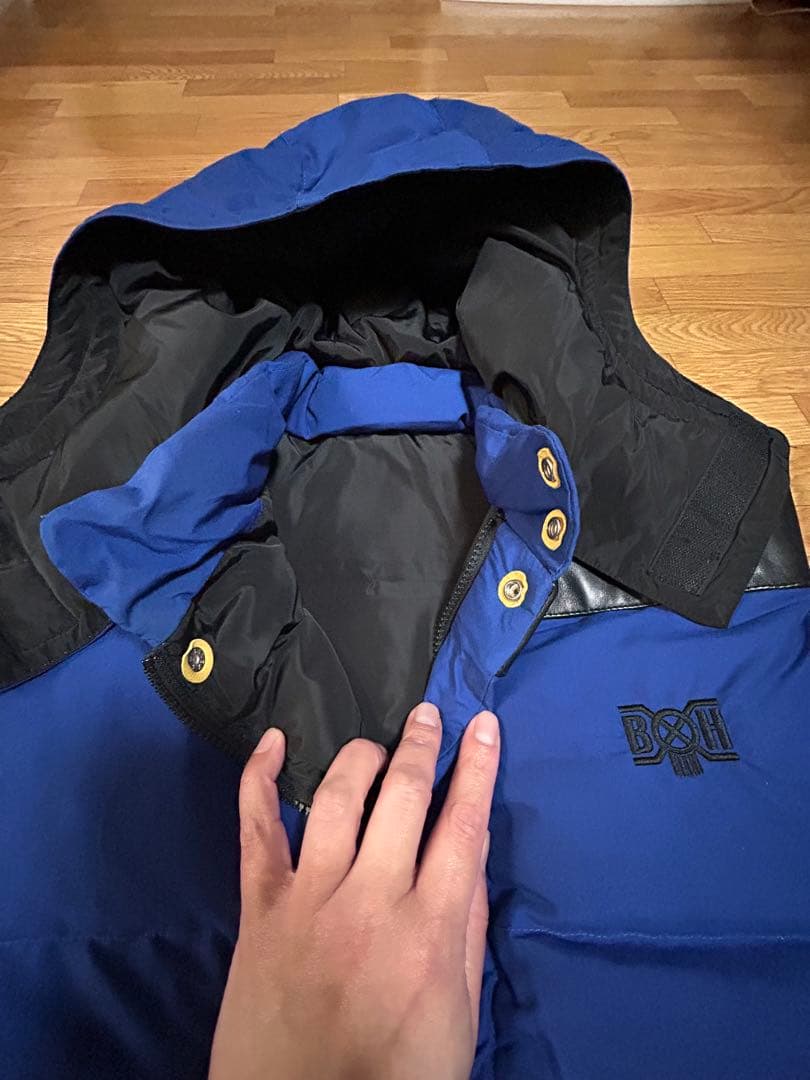 バウンティーハンター ダウンべスト