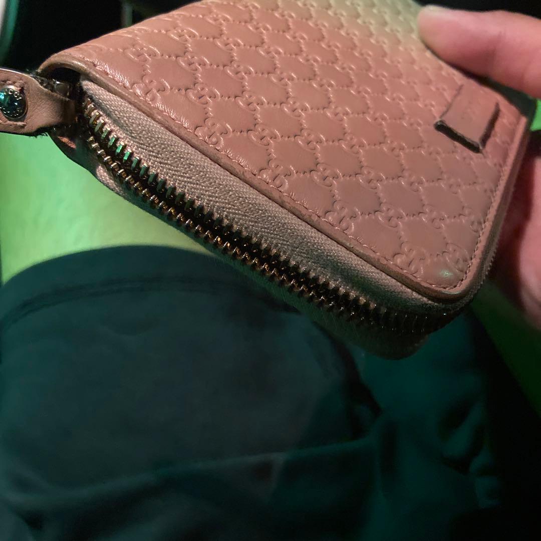 GUCCI ピンクレザー 二つ折り財布