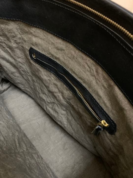 Nathally レザーバック（黒)