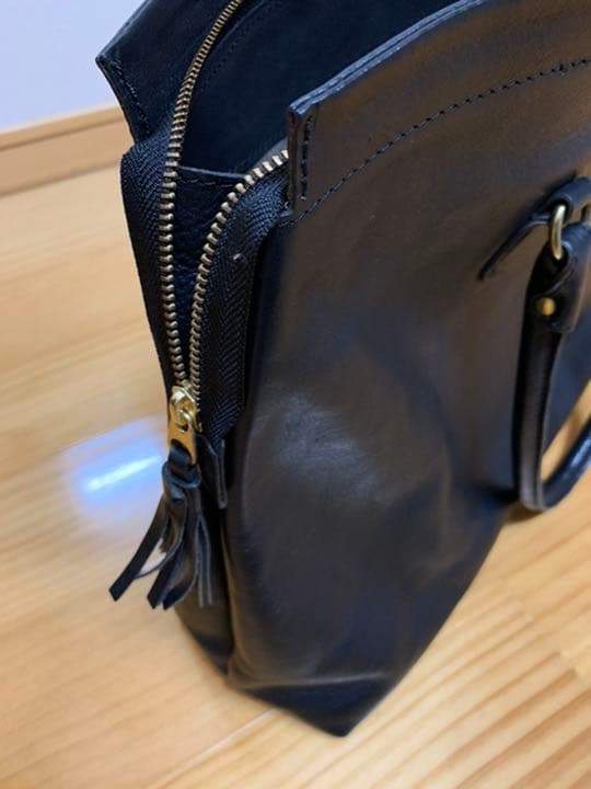 Nathally レザーバック（黒)